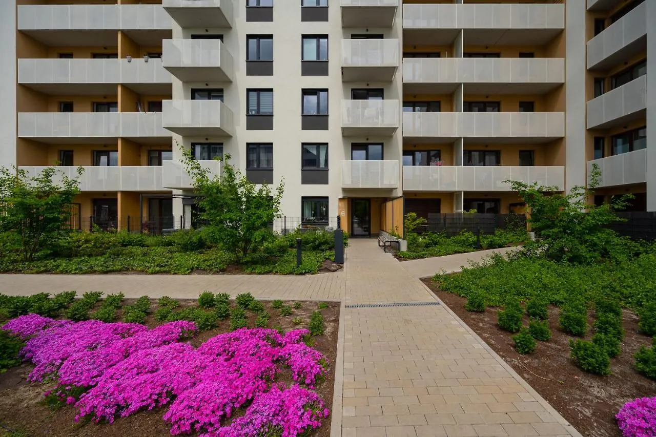 Miedziana 6 & 18 Apartment With Free Garage Wroclaw By Renters