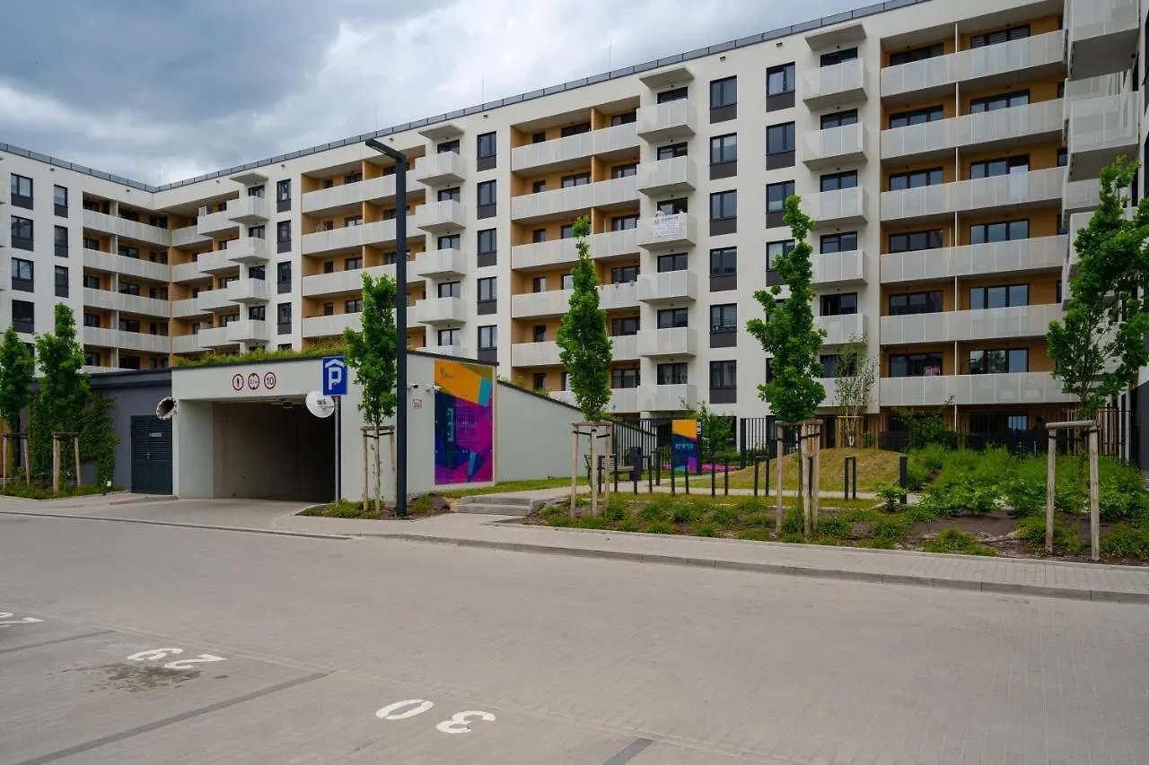 Miedziana 6 & 18 Apartment With Free Garage Wroclaw By Renters
